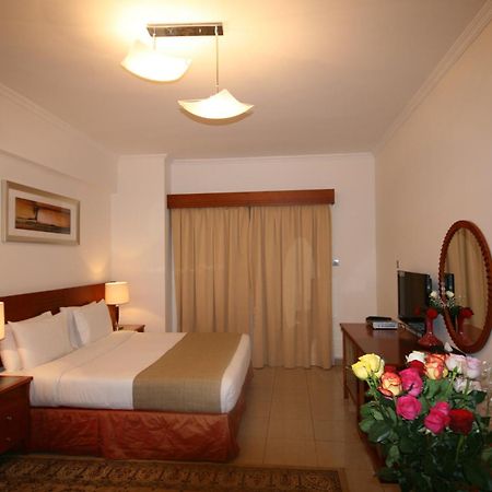 Rose Garden Hotel apartamentos Bur Dubái Exterior foto